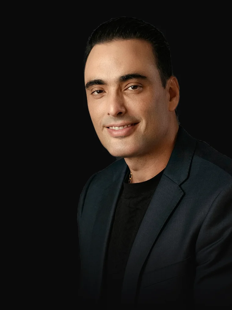 Dr. Márcio Walace.